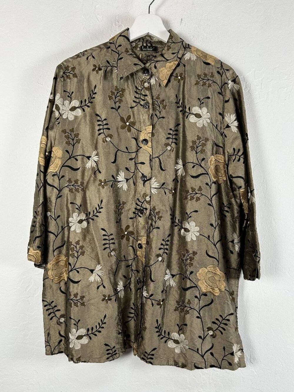 Loco Lindo Silk Blouse Womens Floral Embroidered Gold Button Front Shirt Large